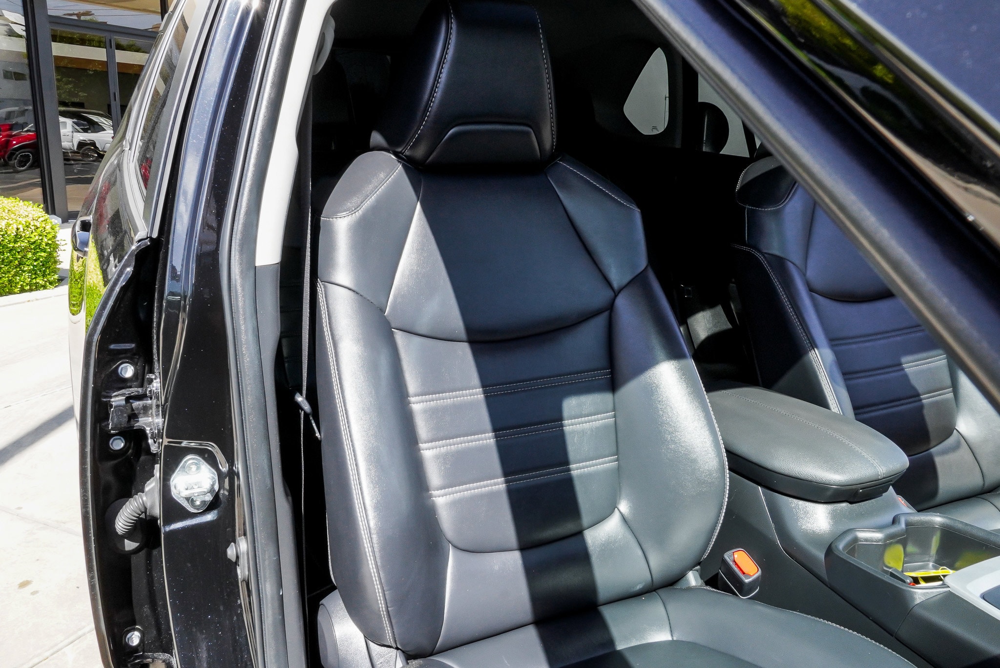 2024 Toyota RAV4 XLE Premium - Photo 25