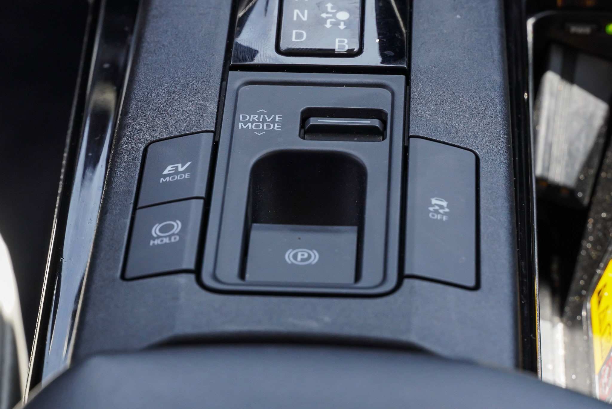 2024 Toyota Prius XLE - Photo 36