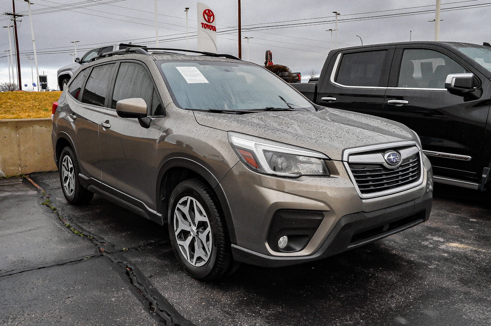 View vehicle photo 2