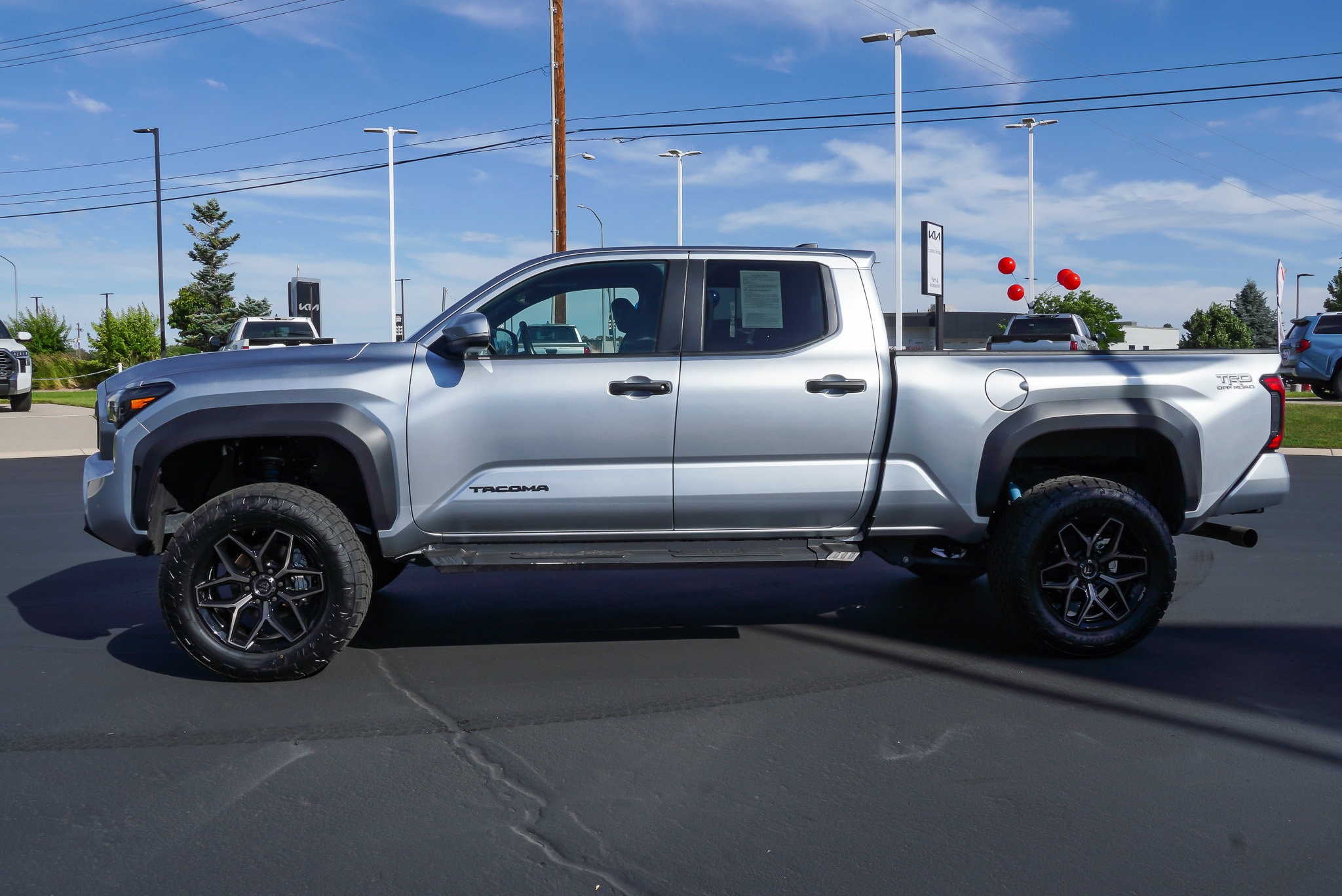 2025 Toyota Tacoma TRD Off Road - Photo 5