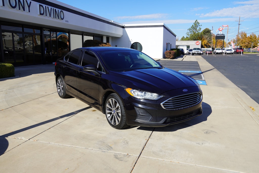 Used 2019 Ford Fusion SE Sedan