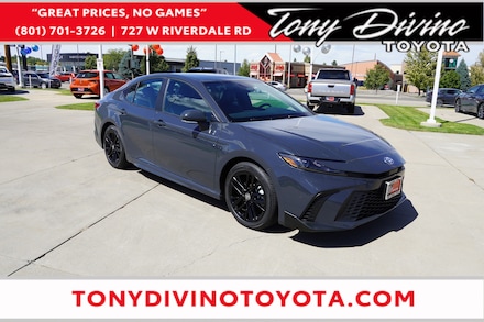 2025 Toyota Camry SE Sedan
