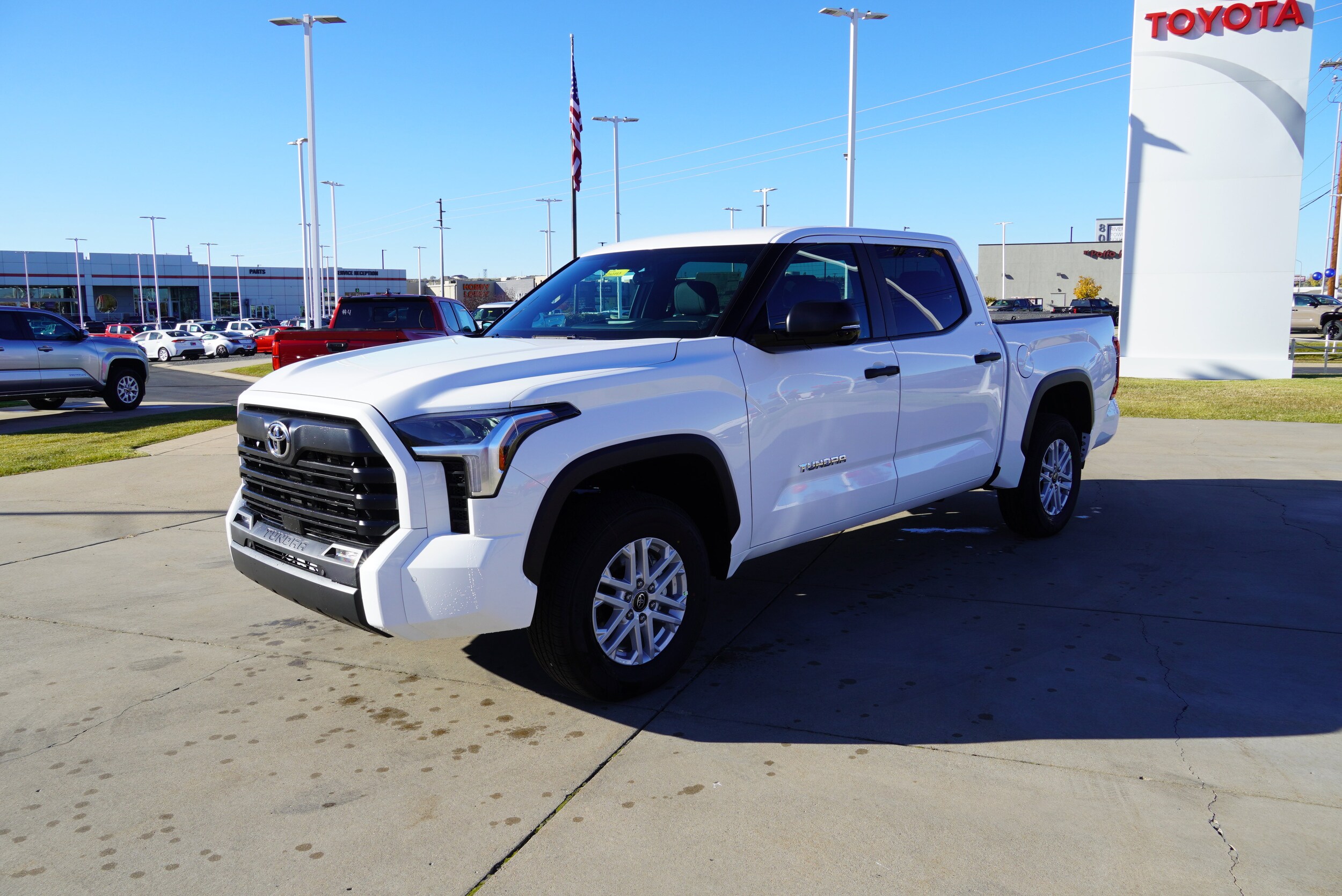 2026 Toyota Tundra SR5 CrewMax photo 4