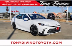 2025 Toyota Camry SE Sedan
