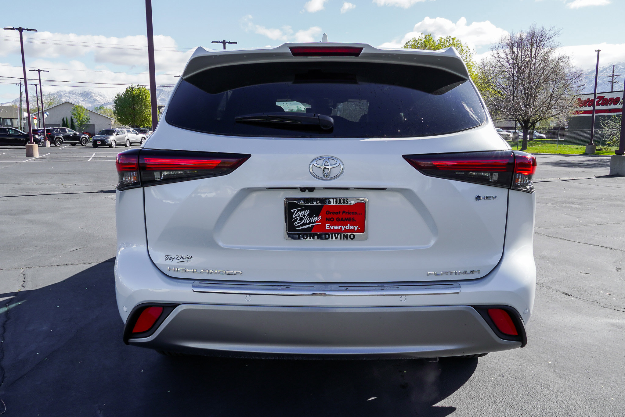 View vehicle photo 7