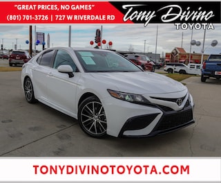 2021 Toyota Camry SE Sedan