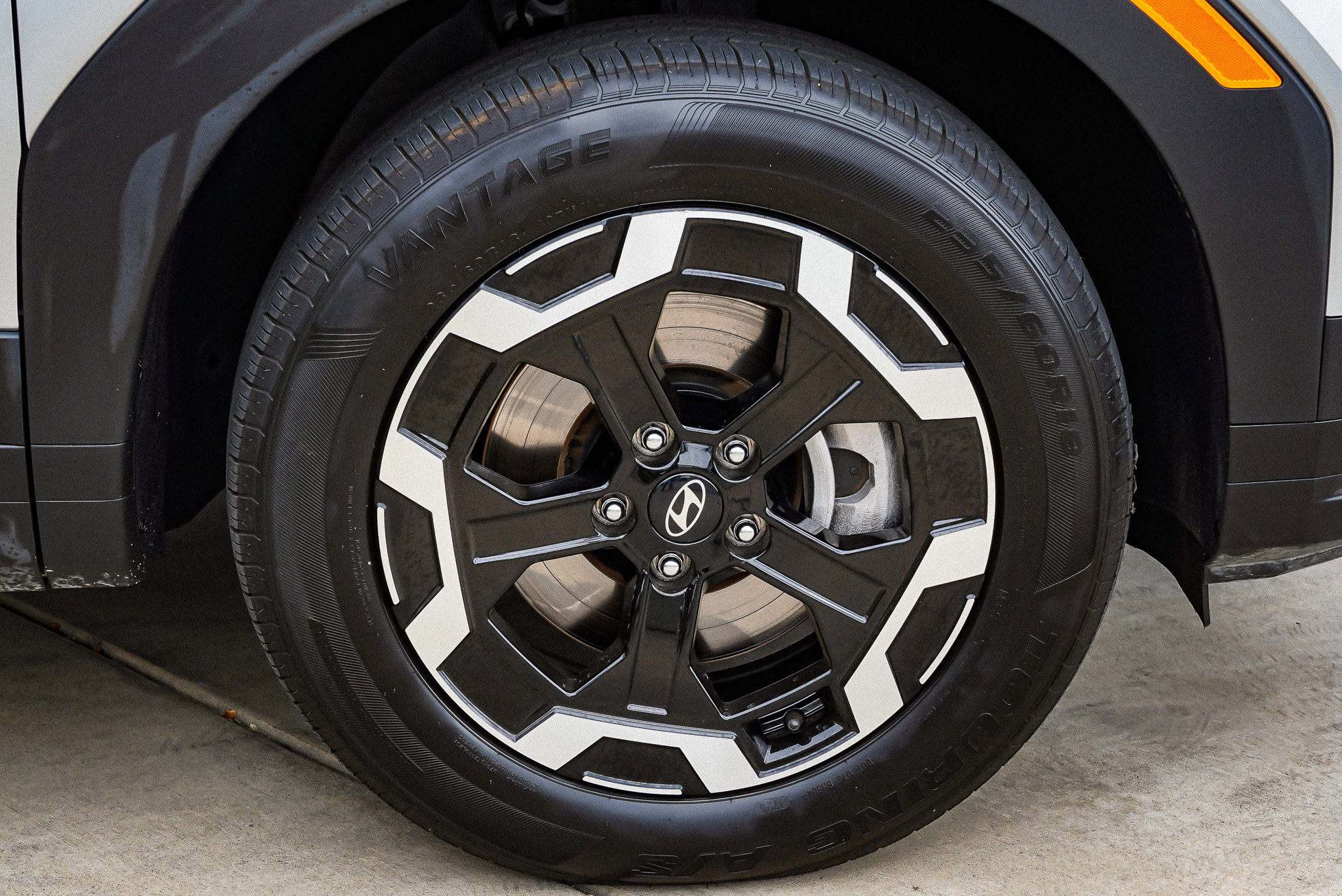 2025 Hyundai Santa Fe SEL - Photo 10
