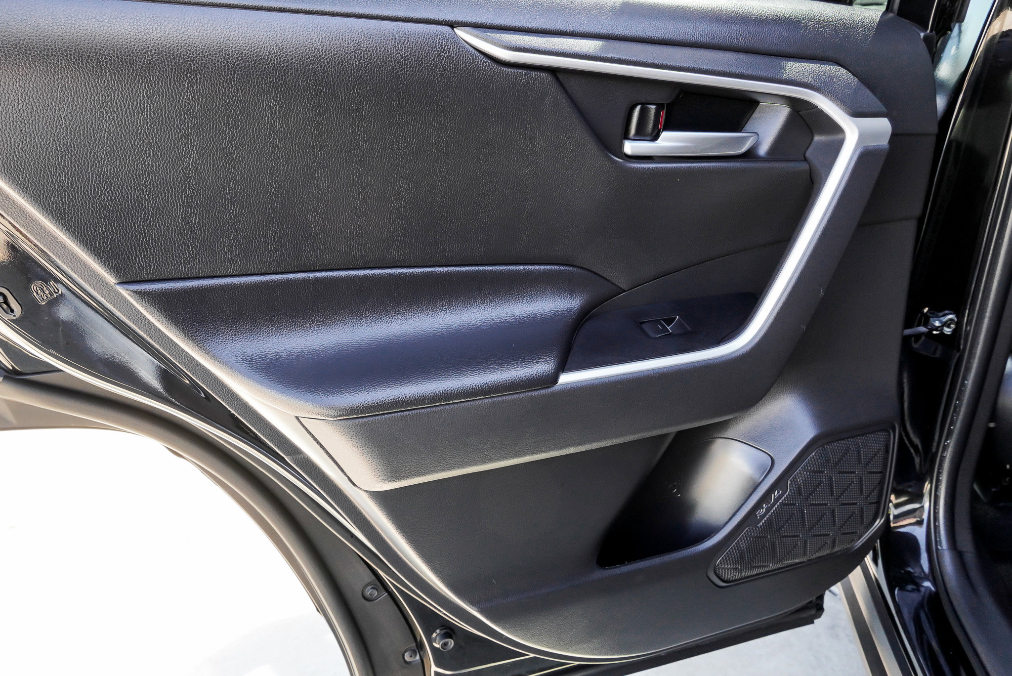 2024 Toyota RAV4 XLE Premium - Photo 24