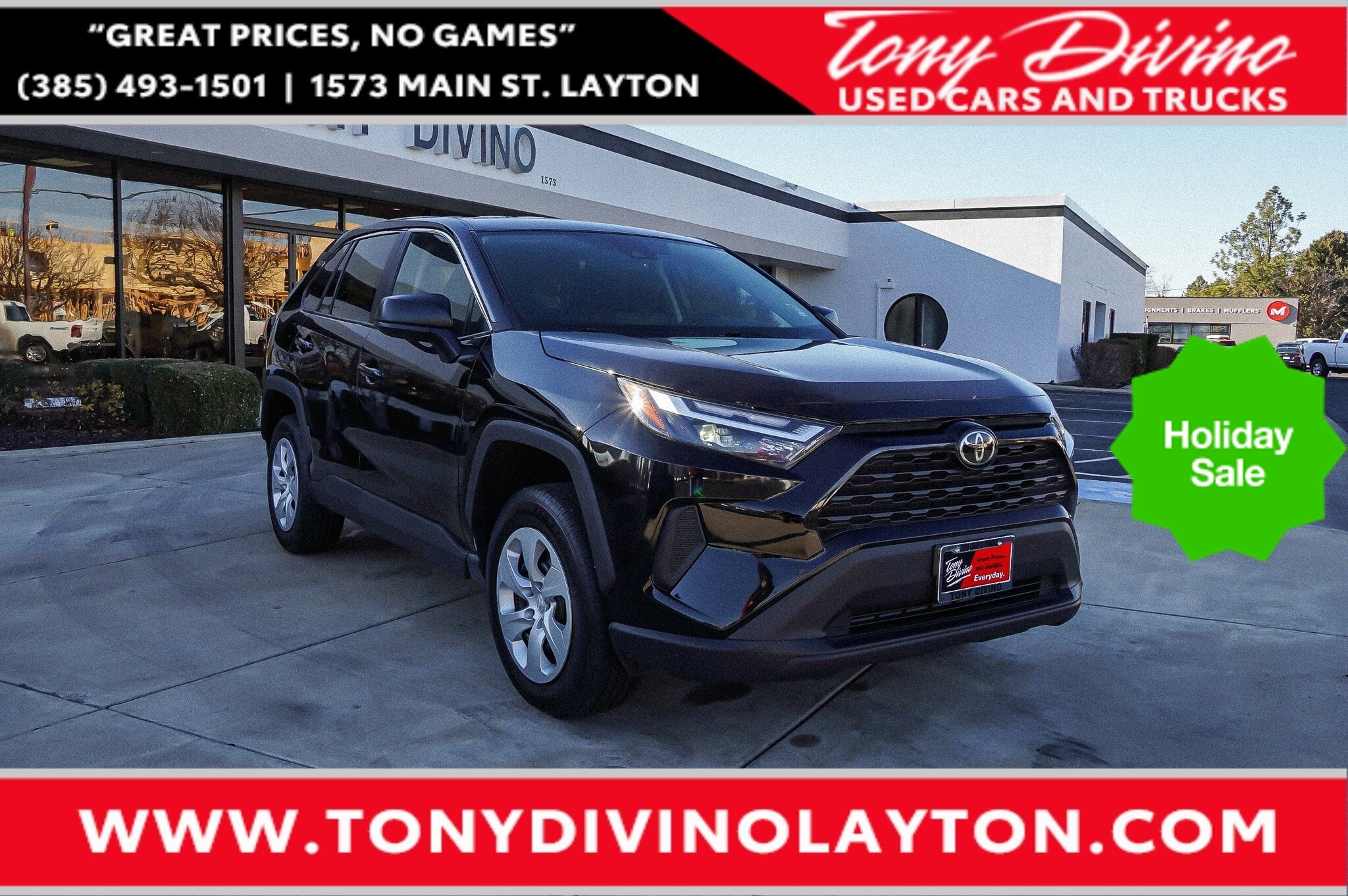 2024 Toyota RAV4 LE's photo