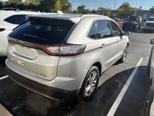 2017 Ford Edge Titanium photo 3