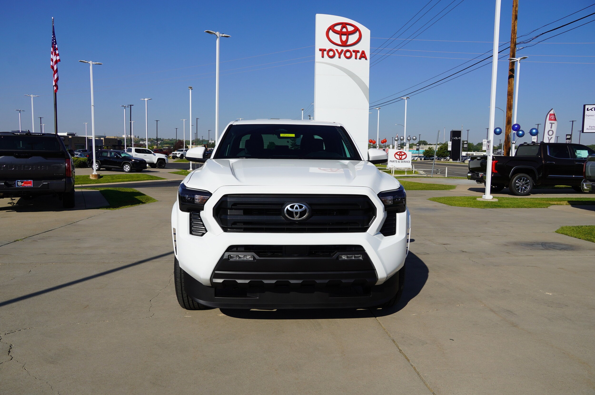 2025 Toyota Tacoma SR5 photo 3