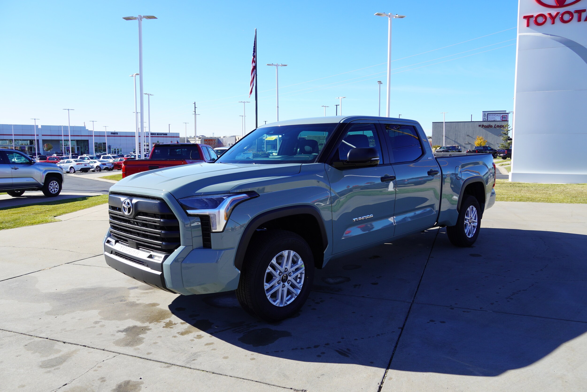 2026 Toyota Tundra SR5 CrewMax photo 3