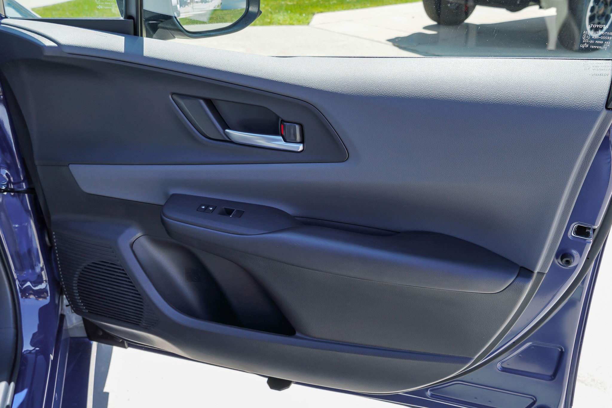 2024 Toyota Prius XLE - Photo 26