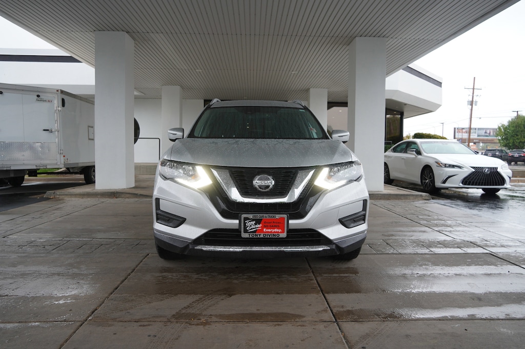Used 2020 Nissan Rogue SV SUV