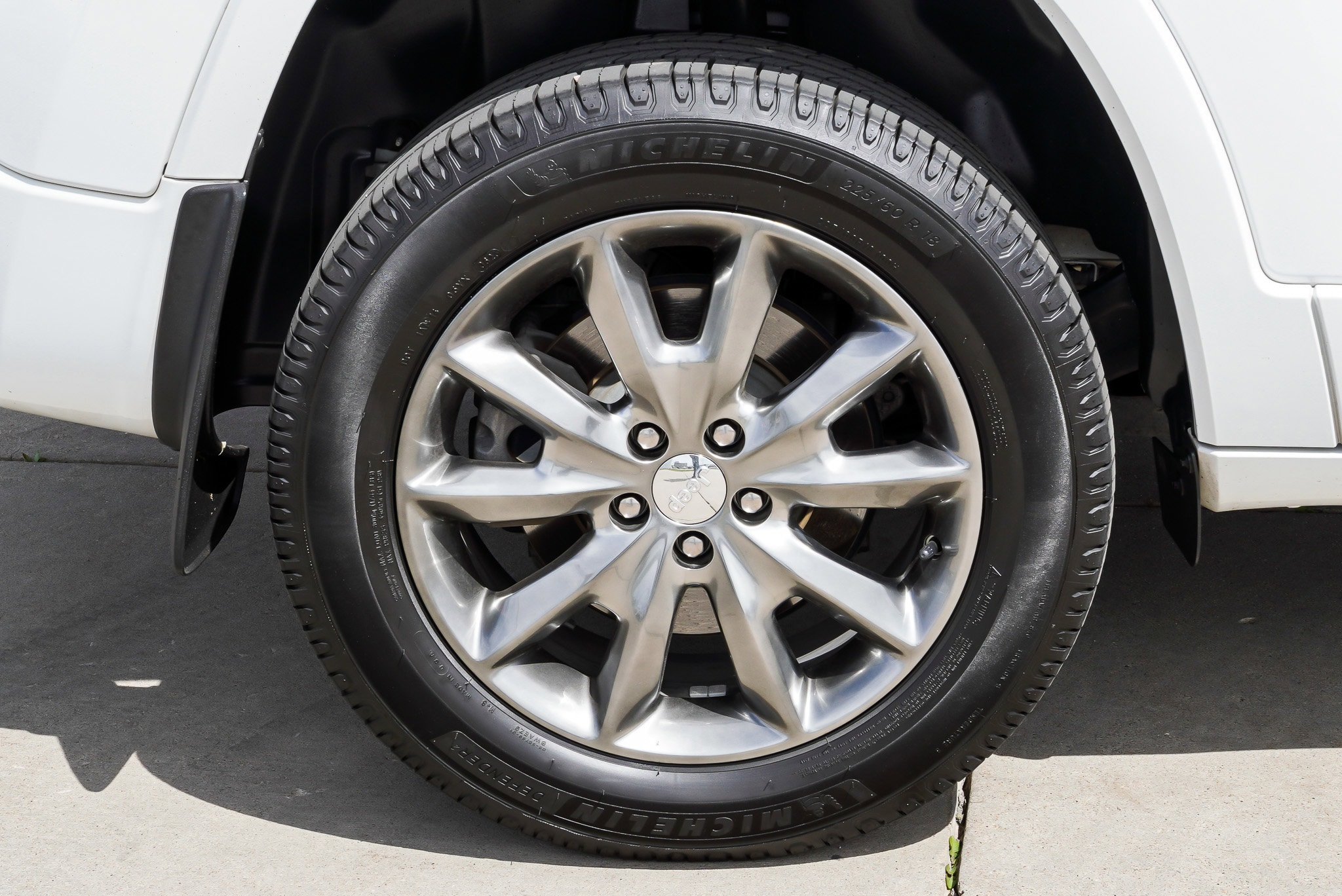 2018 Jeep Cherokee Overland - Photo 11