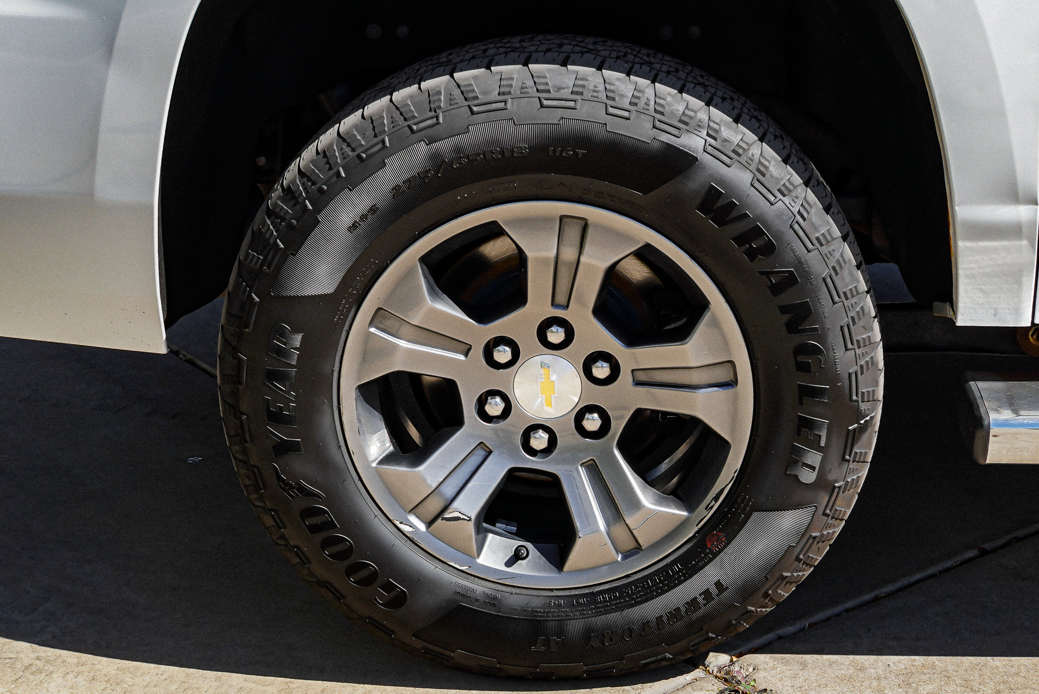 2016 Chevrolet Suburban LT - Photo 11