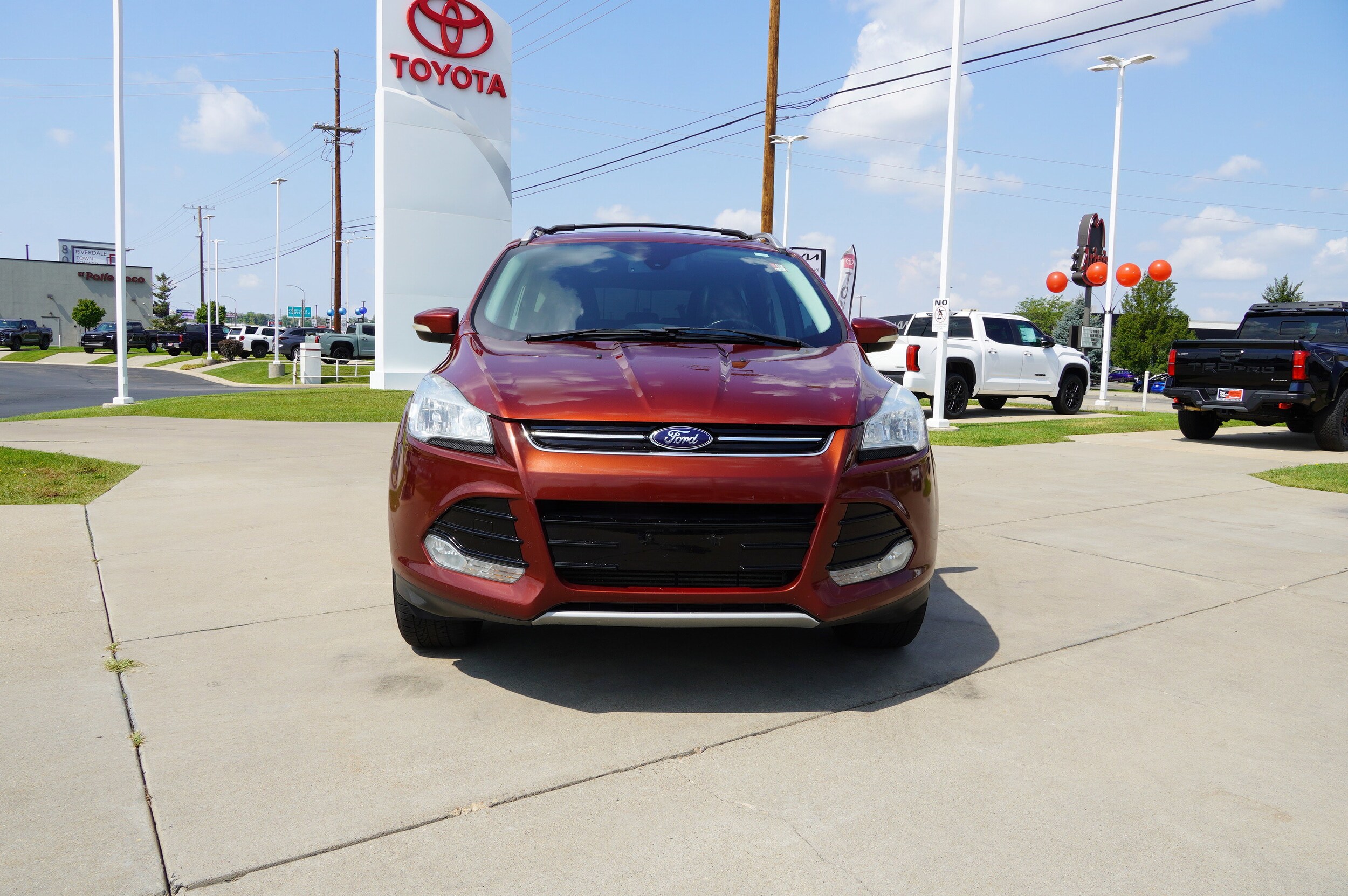 2016 Ford Escape Titanium photo 2