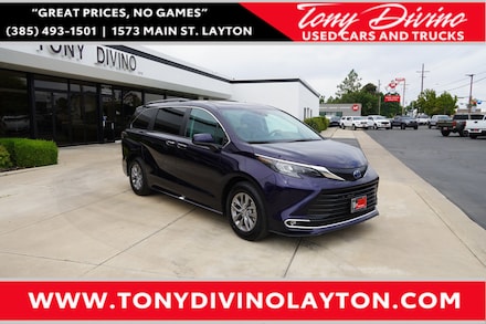 2024 Toyota Sienna XLE Van Passenger Van
