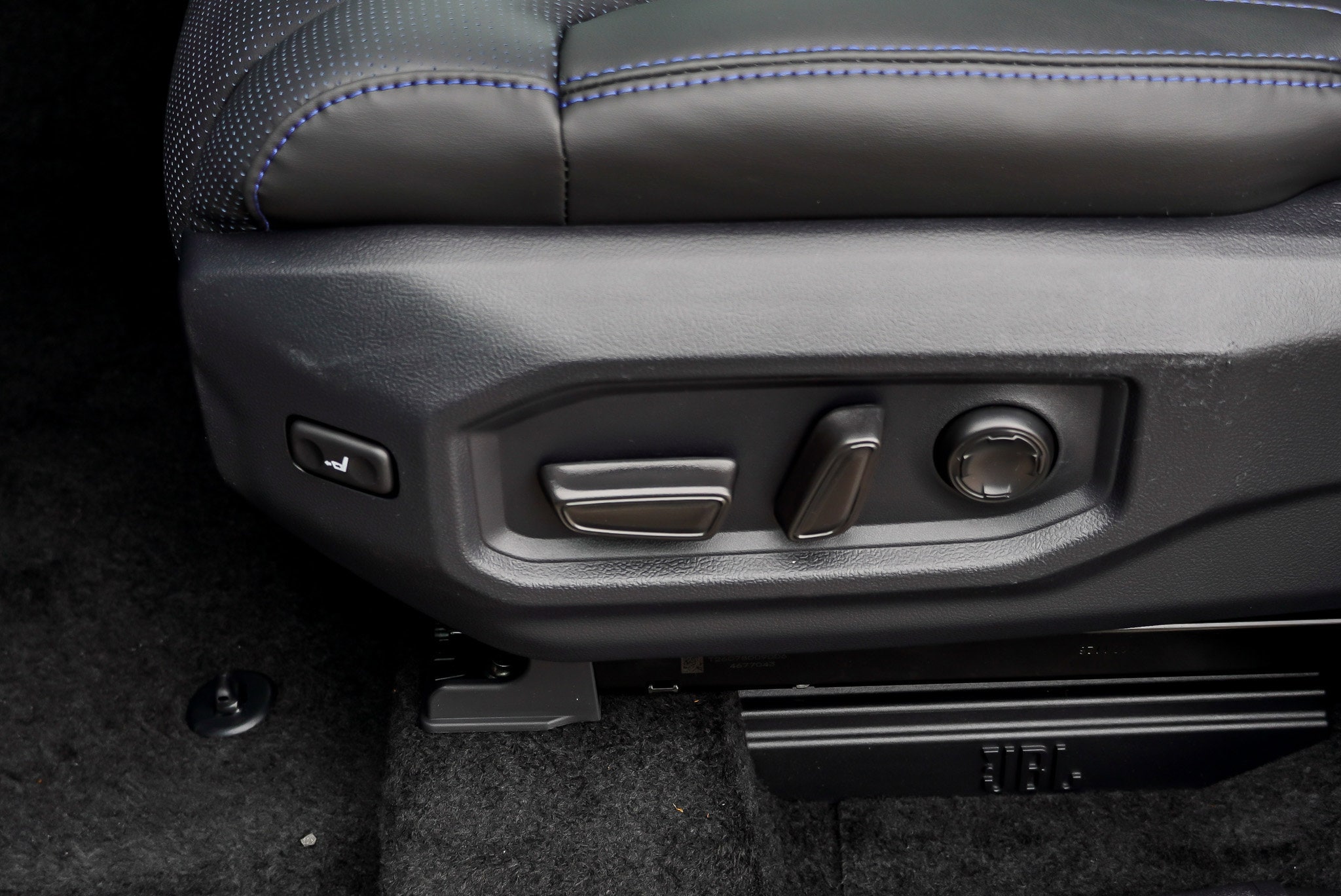 2026 Toyota Tundra Platinum - Photo 17
