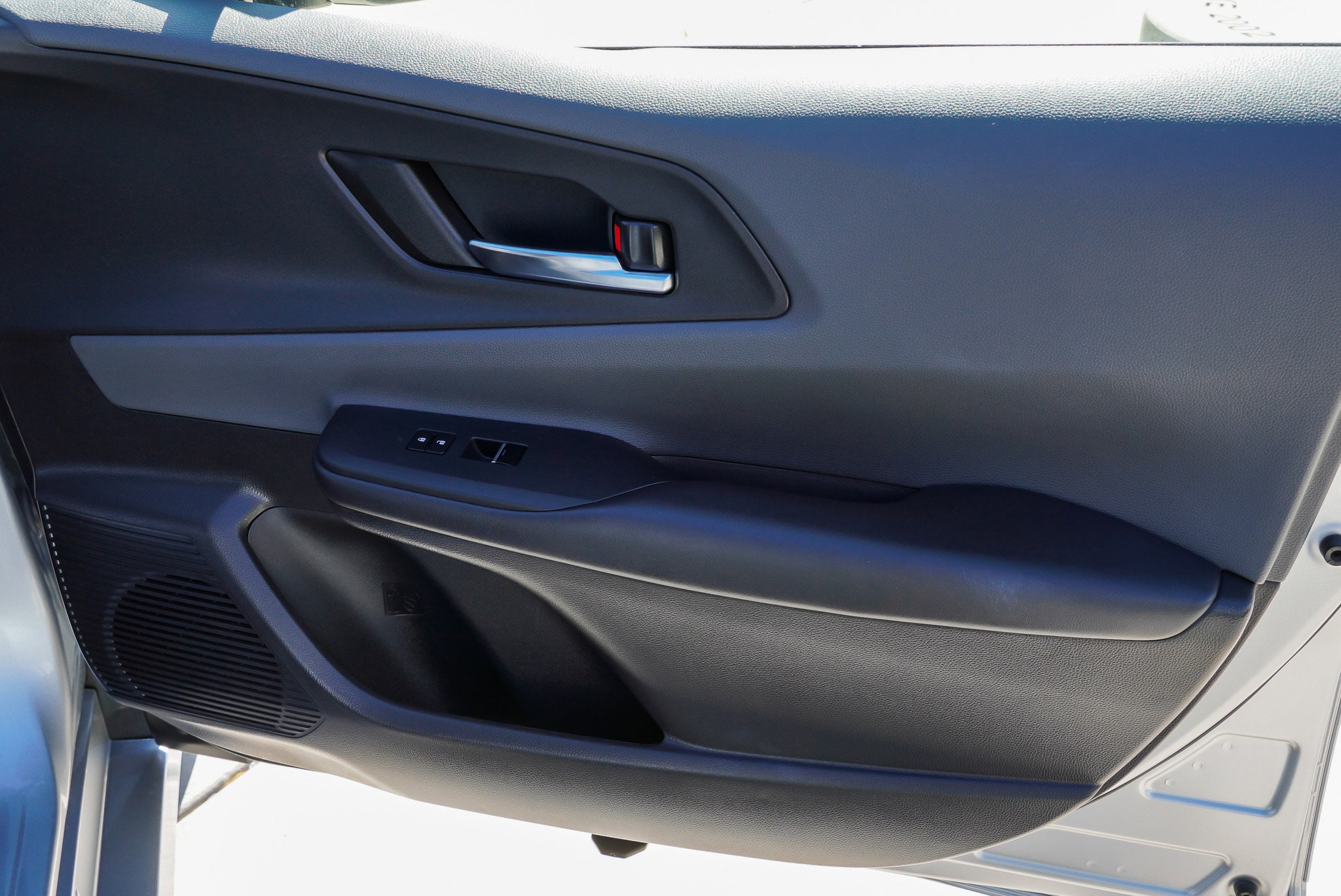 2024 Toyota Prius XLE - Photo 27