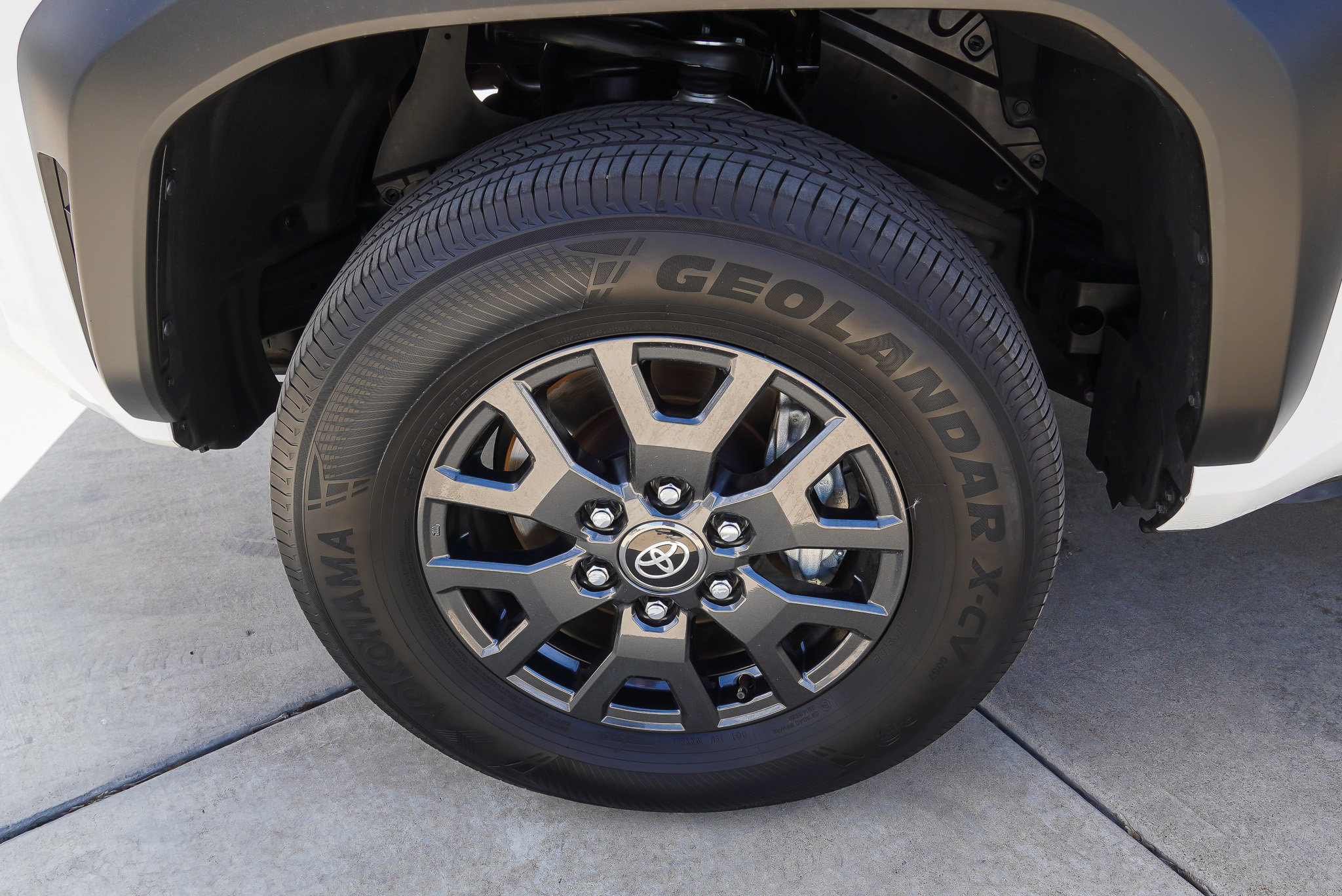 2025 Toyota 4Runner SR5 - Photo 12