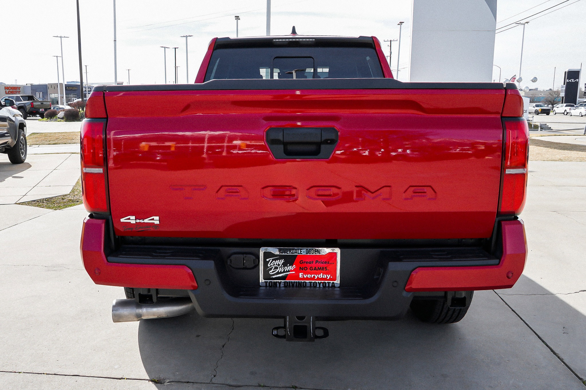 2026 Toyota Tacoma SR5 - Photo 7