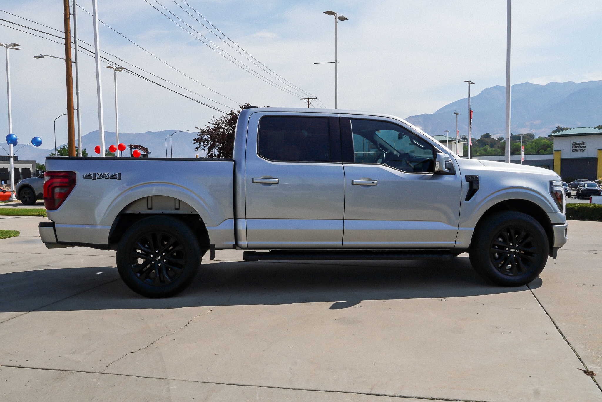 2025 Ford F-150 Lariat - Photo 9