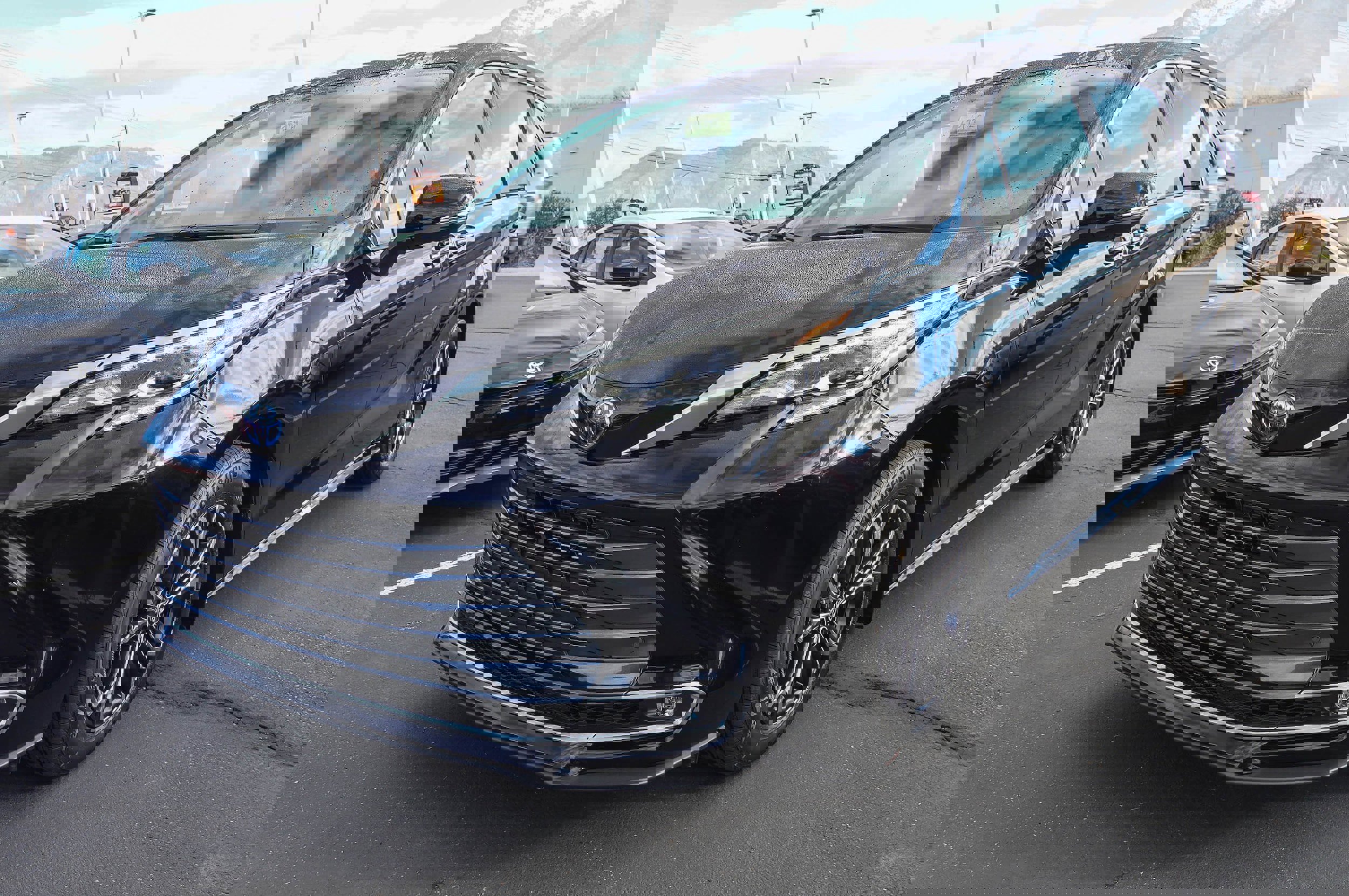 2025 Toyota Sienna Platinum photo 4