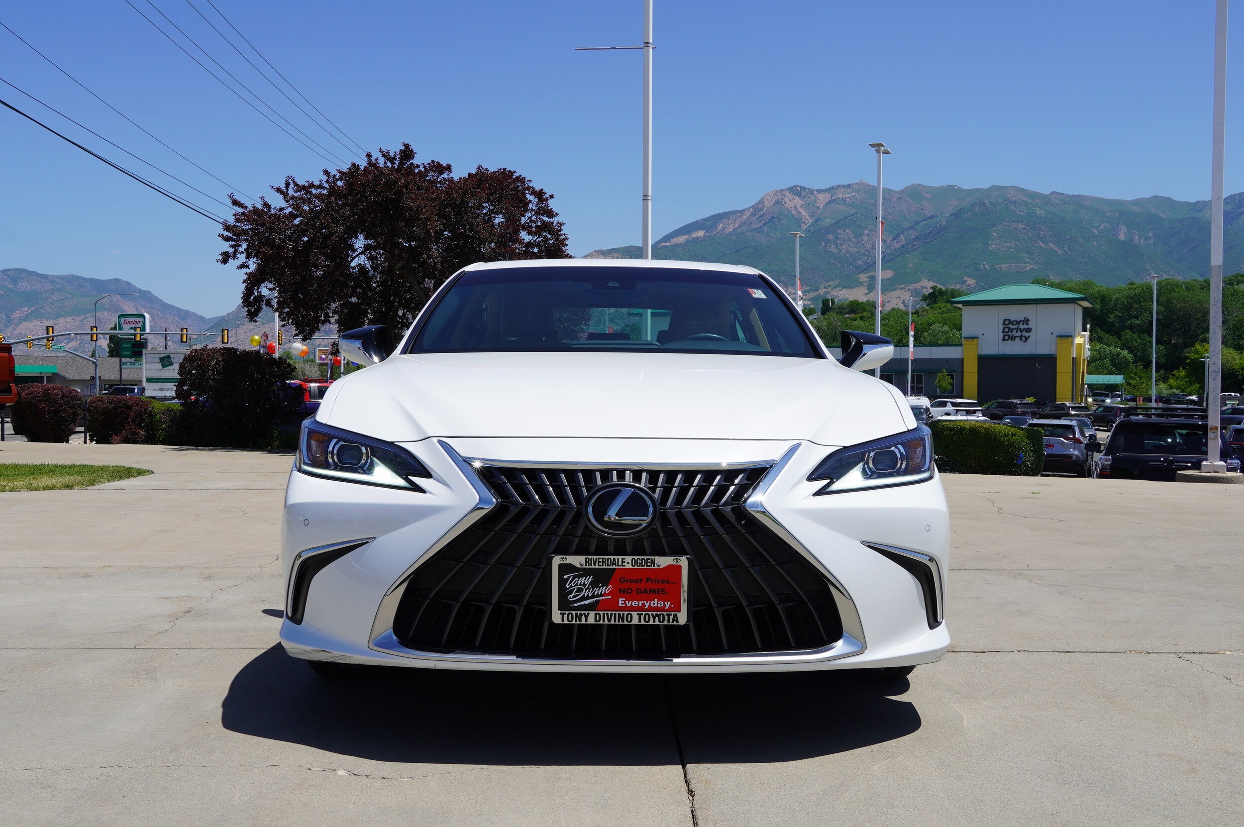 2024 Lexus ES 350 Premium photo 3