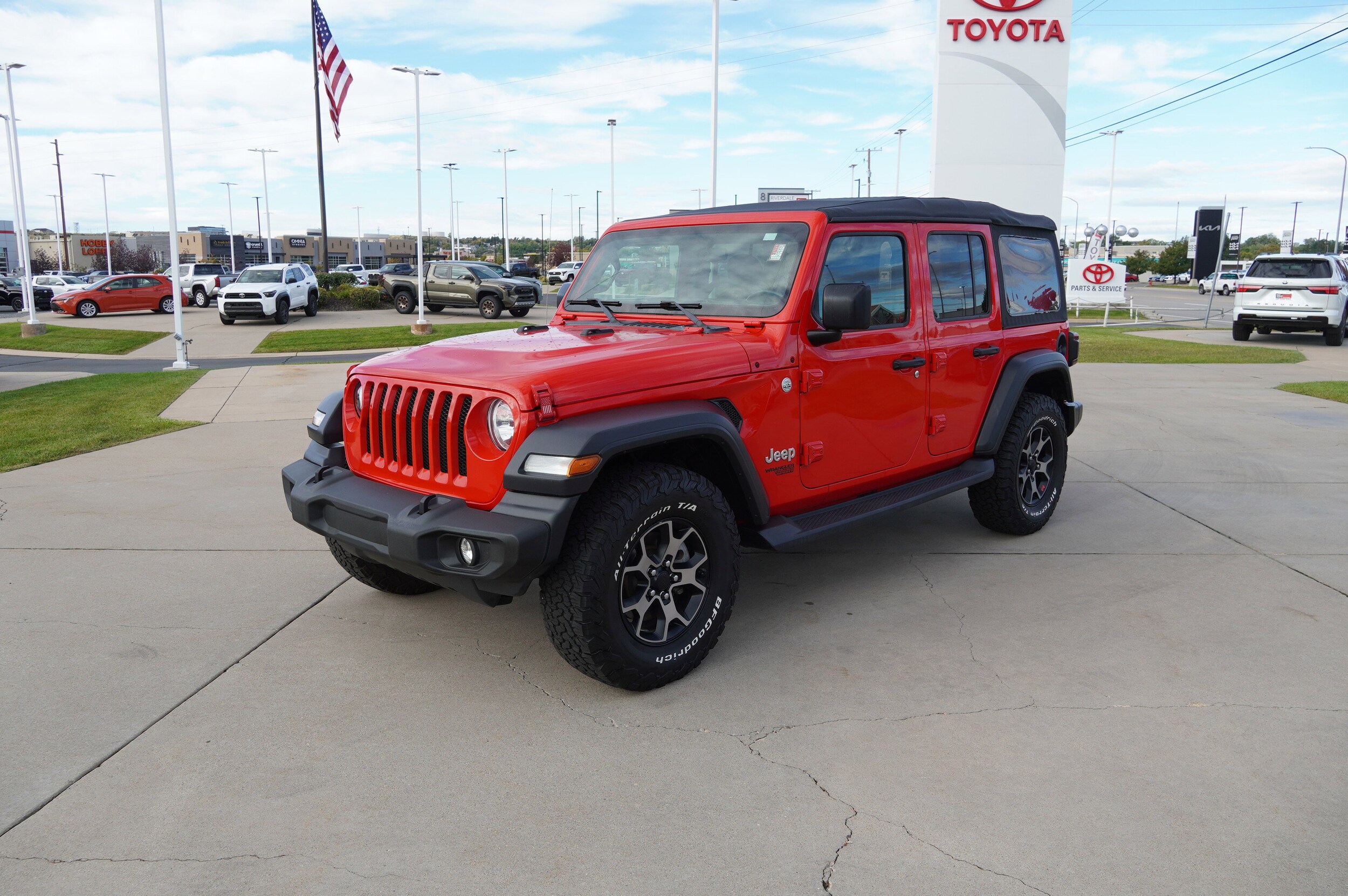 2018 Jeep Wrangler Unlimited Sport S photo 4