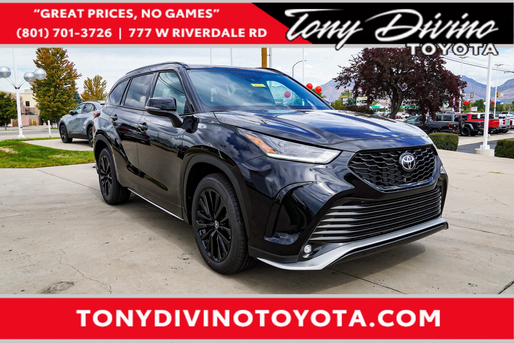 Midnight Black Metallic 2026 Toyota Highlander SUV / Crossover All-Wheel Drive Automatic