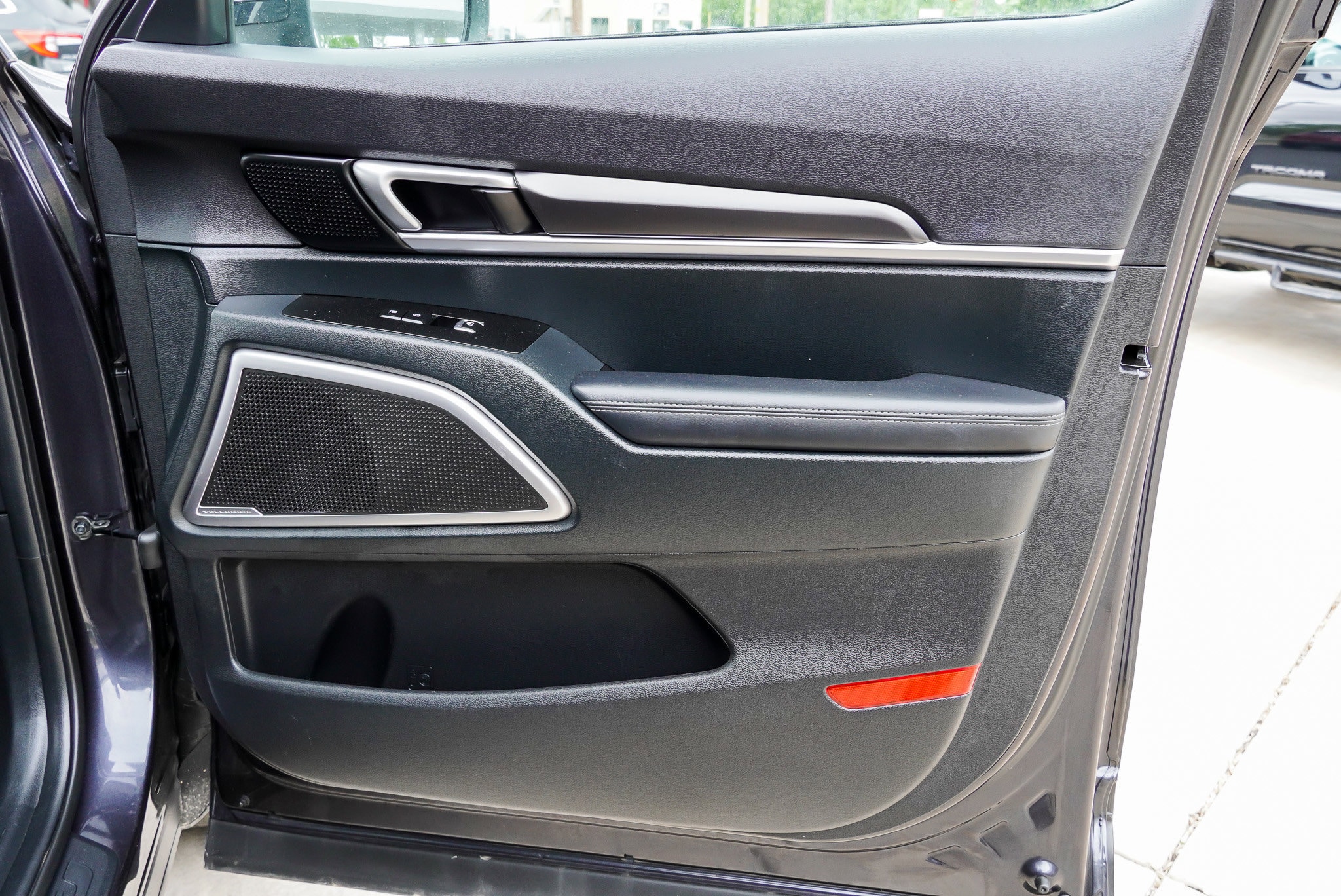 2025 Kia Telluride S - Photo 29