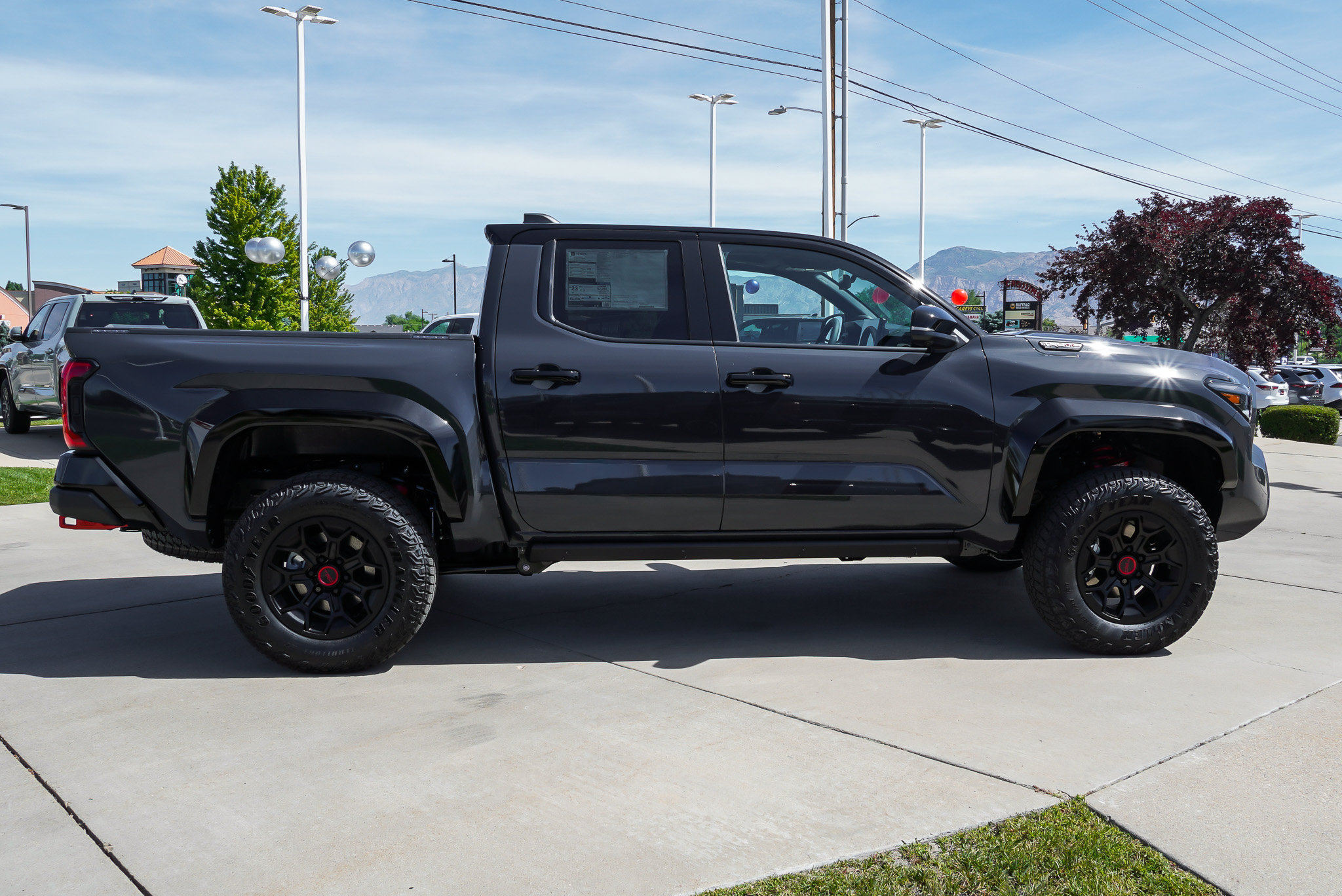 2026 Toyota Tacoma TRD Pro - Photo 10
