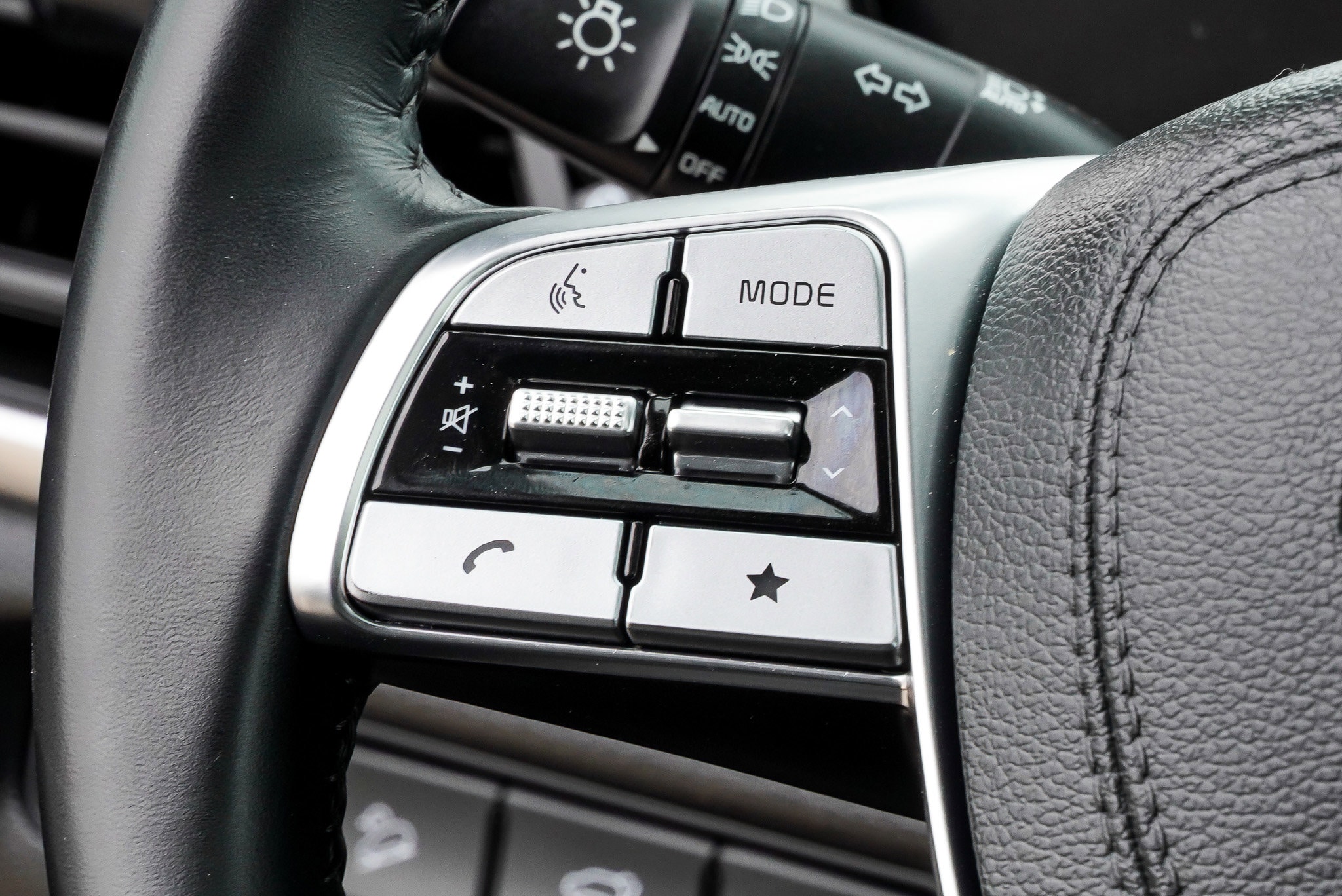 2025 Kia Telluride S - Photo 35