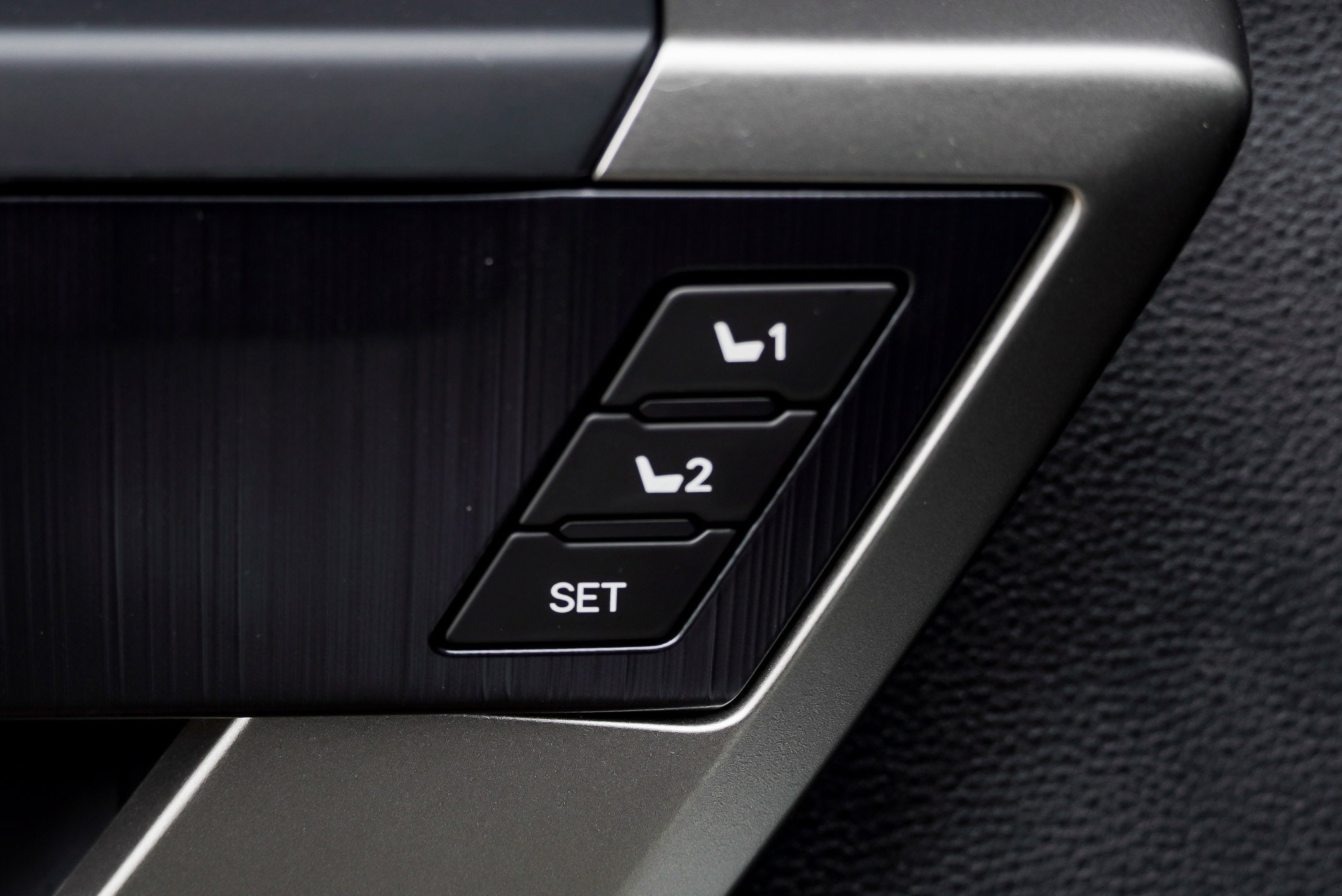 2026 Toyota Tundra Platinum - Photo 19