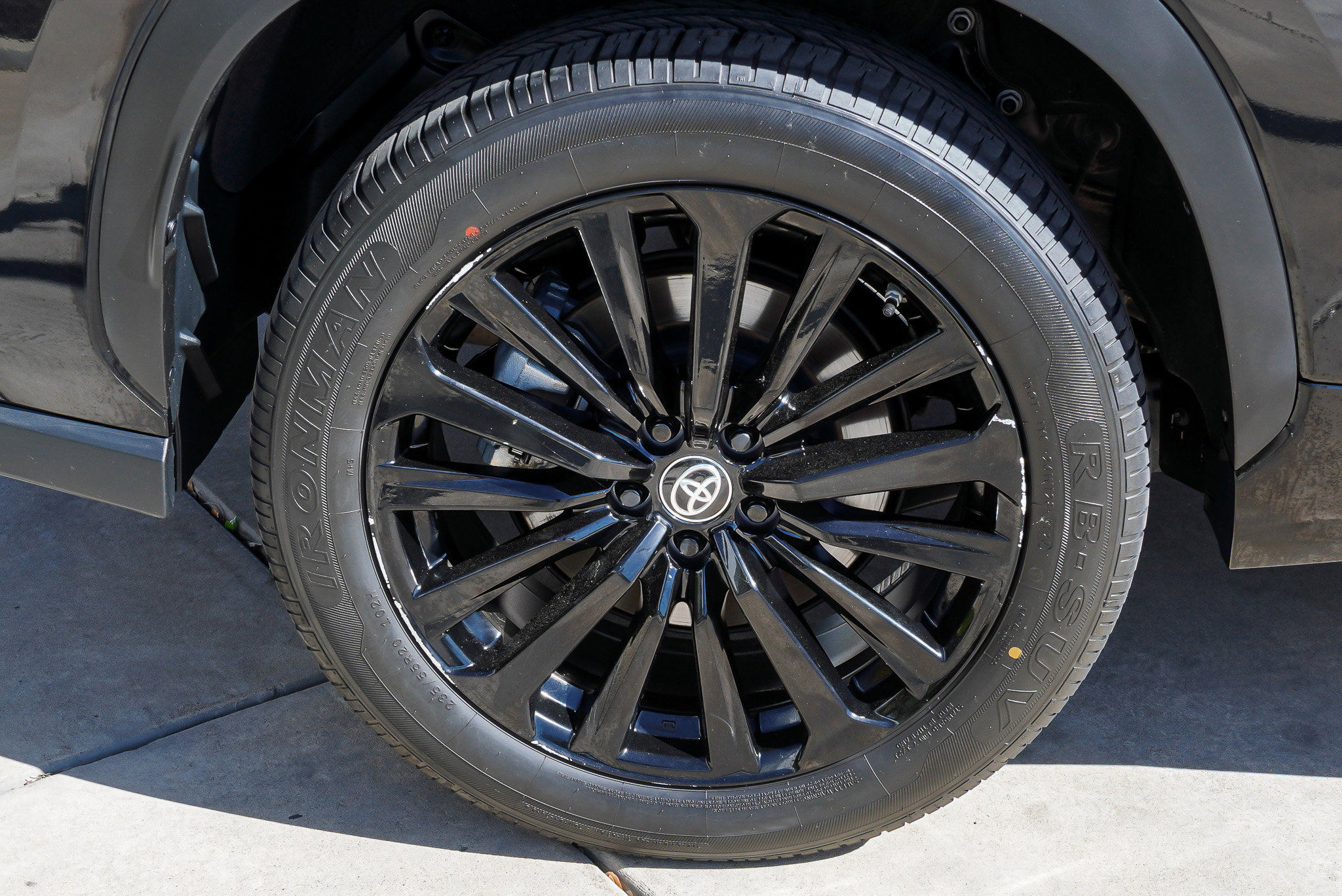 2025 Toyota Highlander XSE - Photo 11
