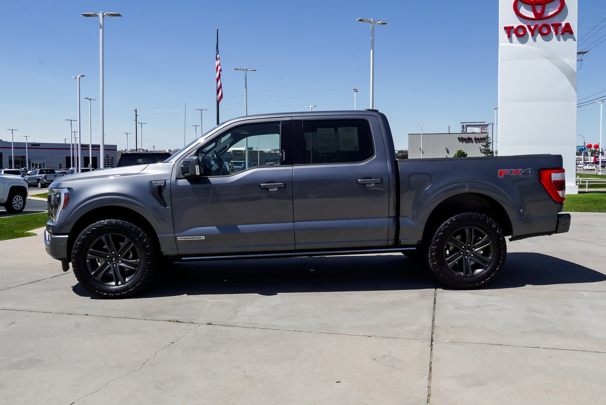 2021 Ford F-150 Lariat - Photo 5