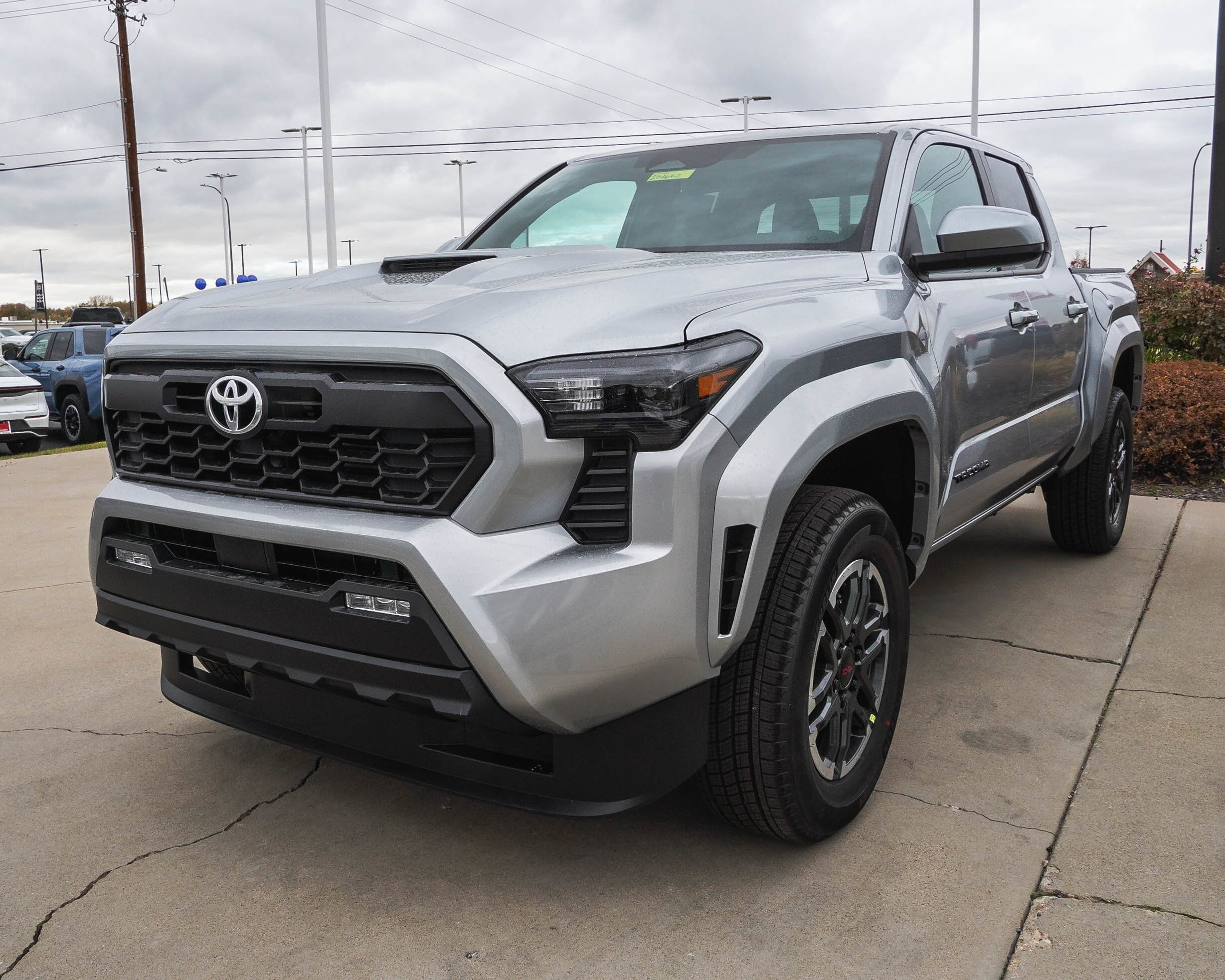 2025 Toyota Tacoma TRD Sport Double Cab photo 3