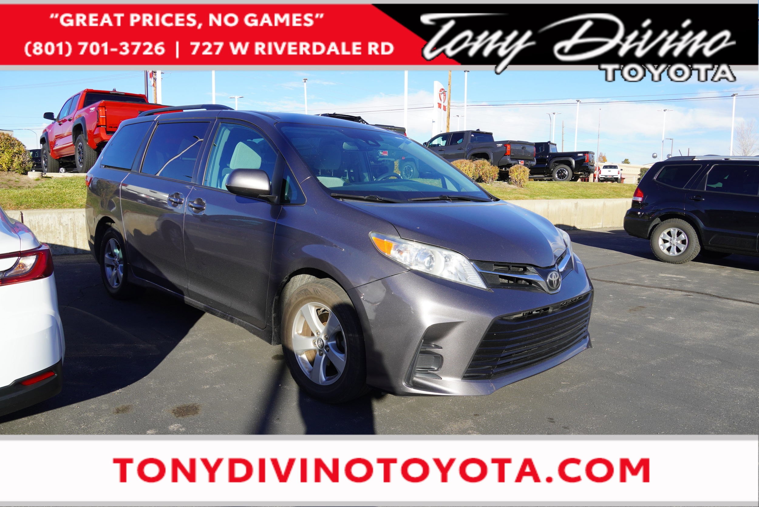 2018 Toyota Sienna Van Passenger Van 