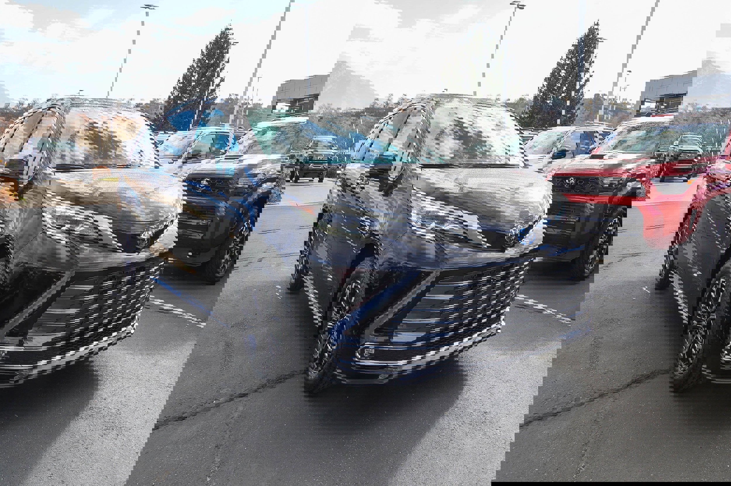 2025 Toyota Sienna Platinum photo 2