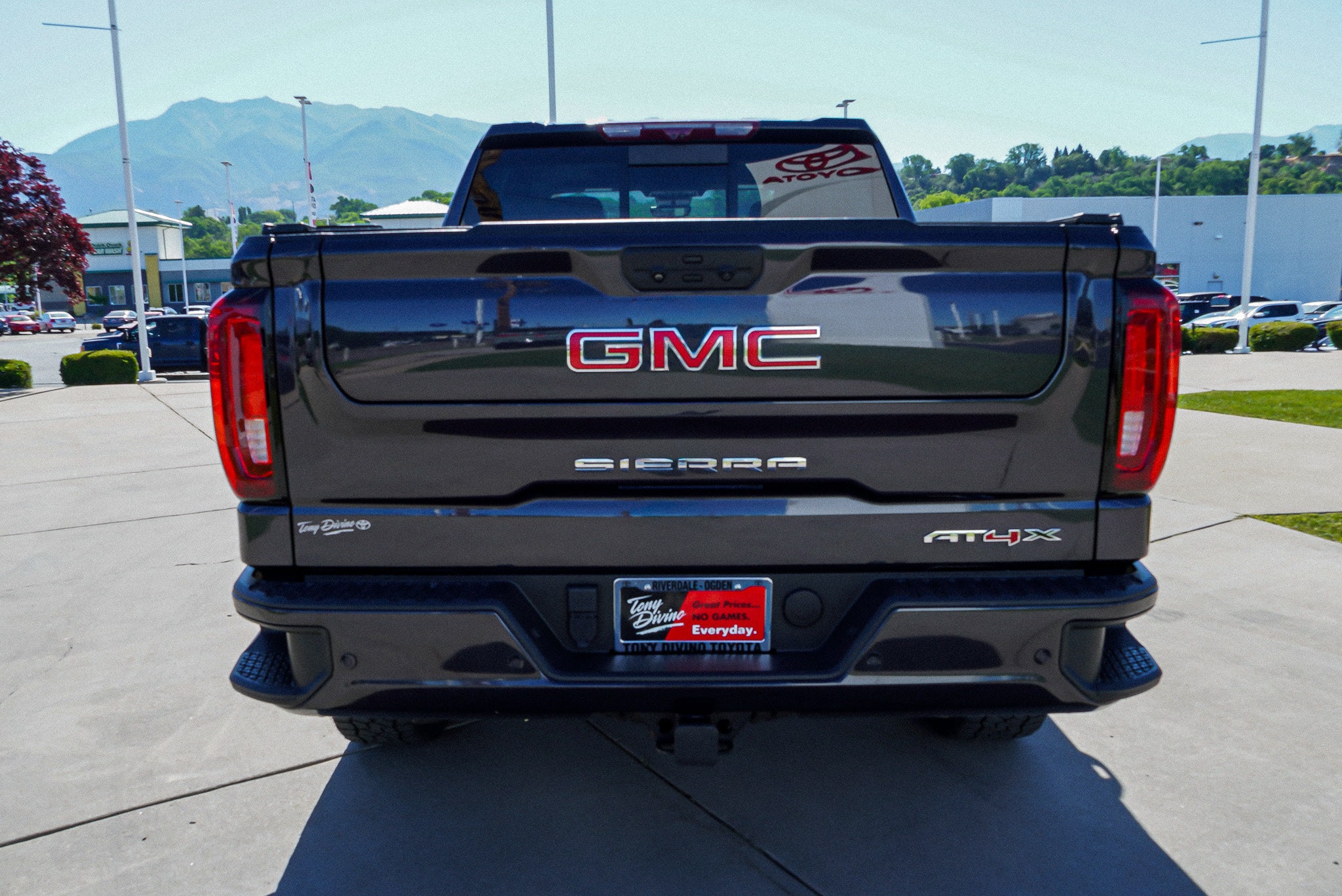 2022 GMC Sierra 1500 AT4X - Photo 7