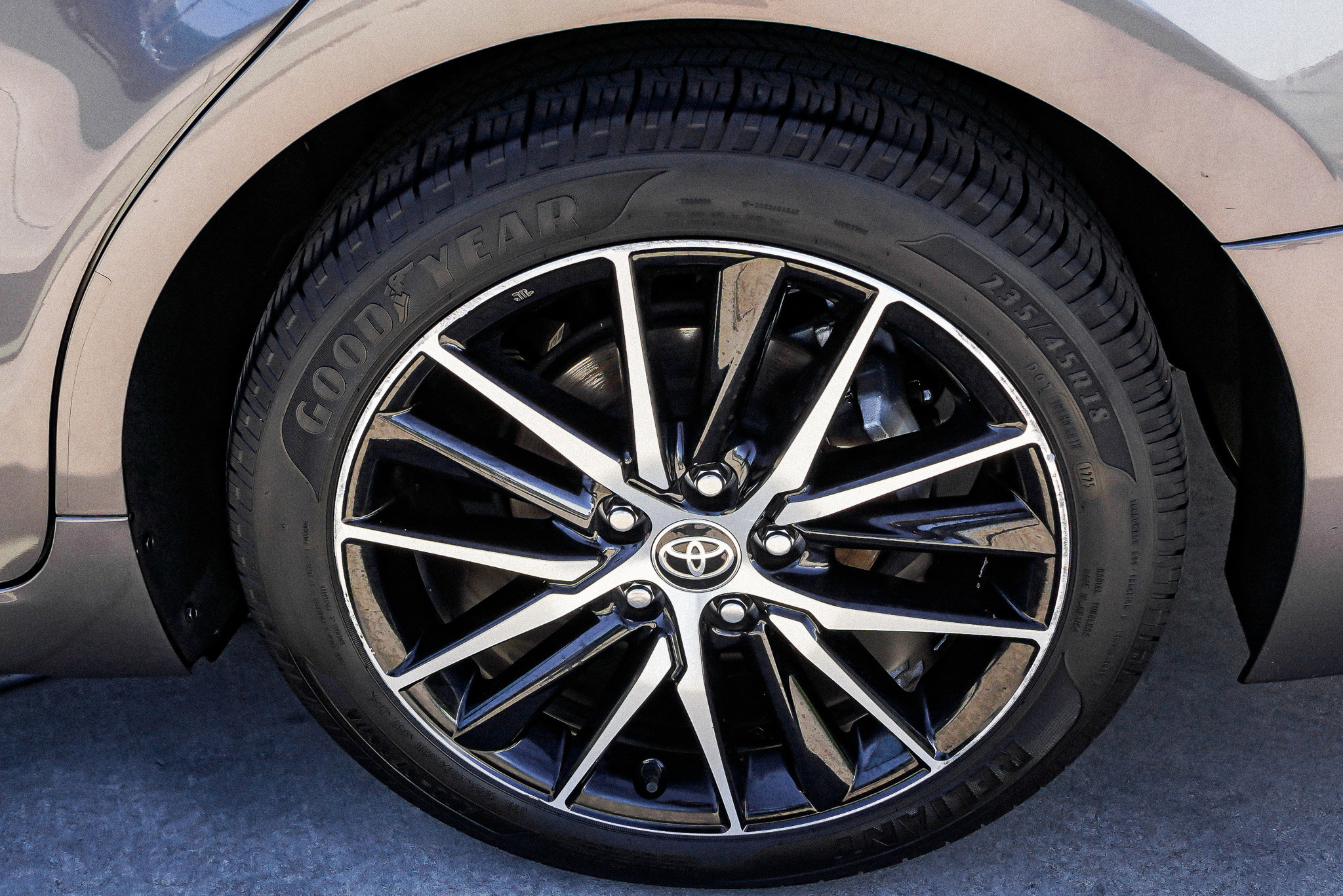2021 Toyota Camry SE - Photo 14