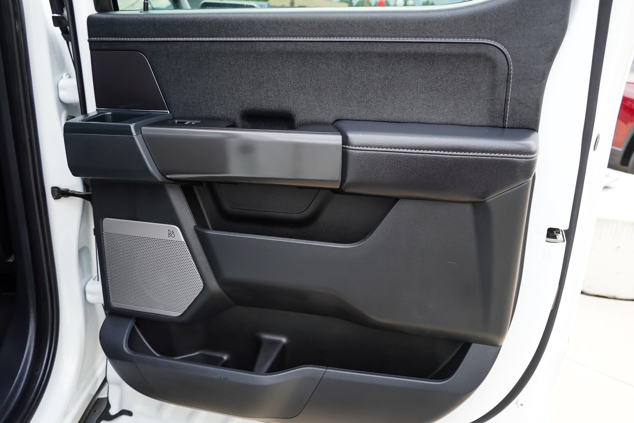 2025 Ford F-150 Lariat - Photo 30