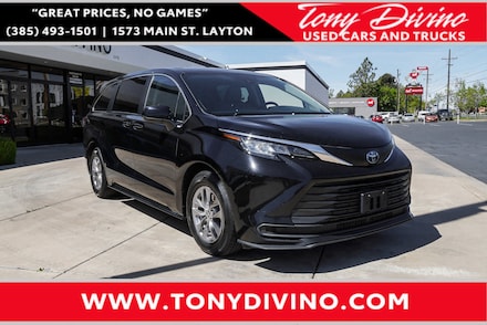 2023 Toyota Sienna LE Van Passenger Van