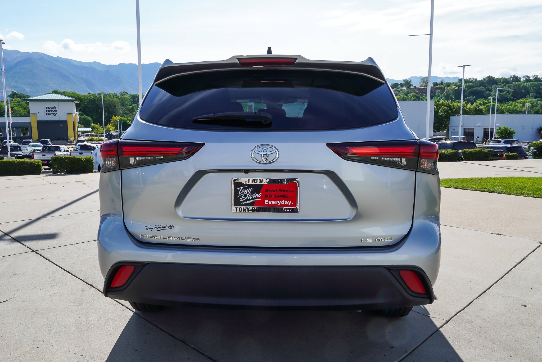2024 Toyota Highlander LE - Photo 7