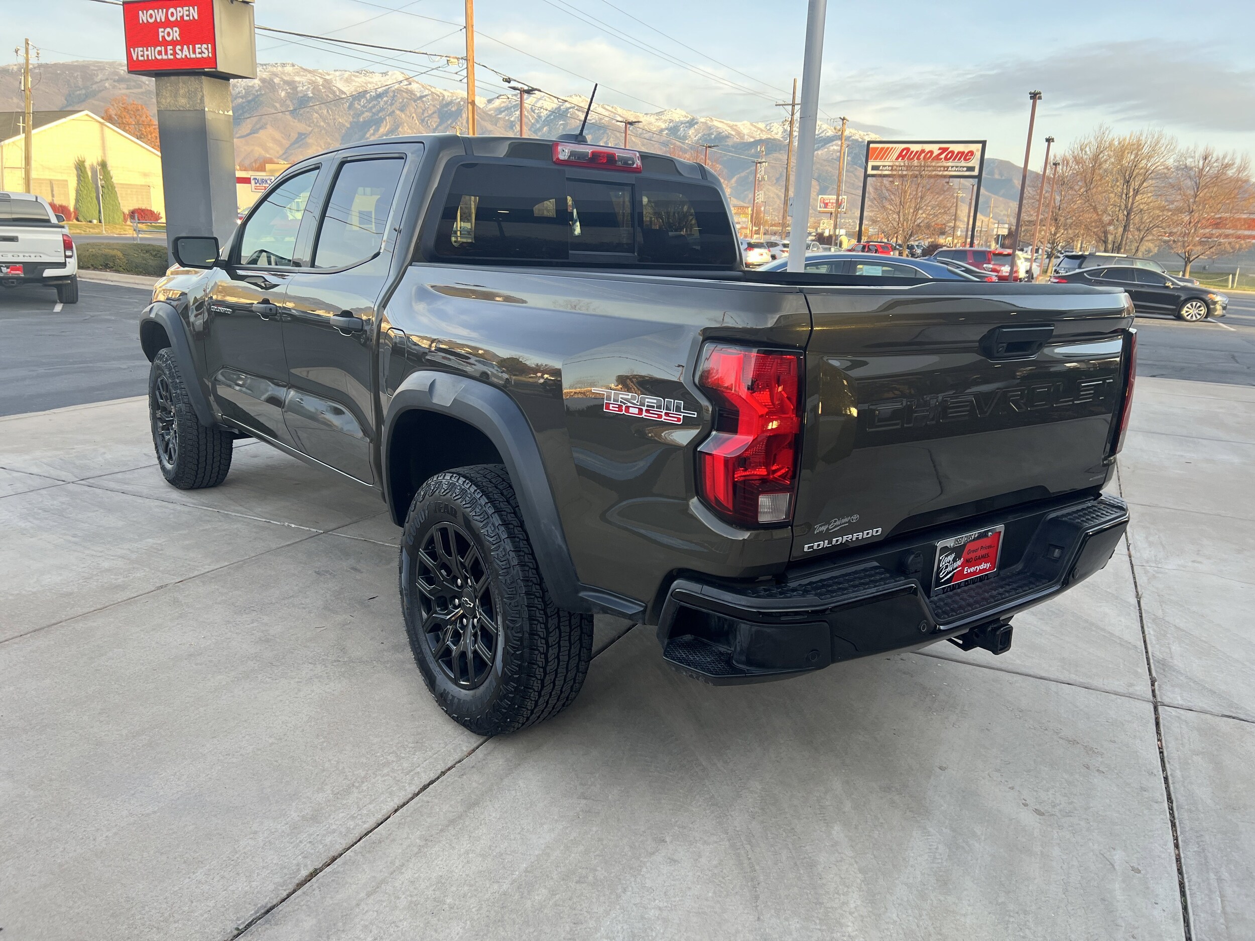 2023 Chevrolet Colorado Trail Boss photo 3