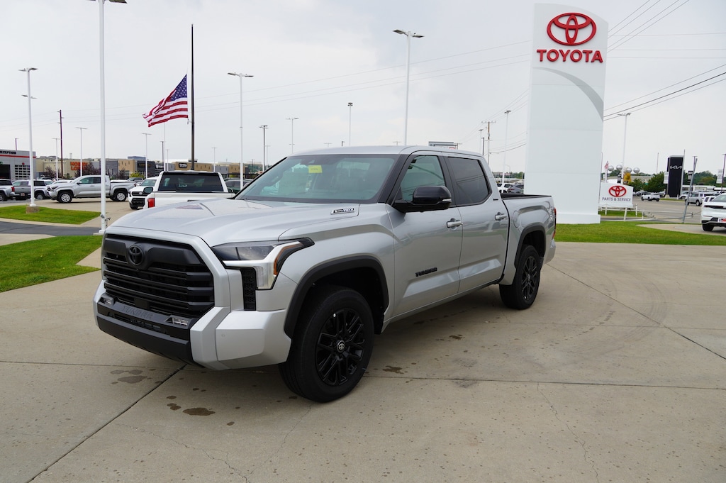 New 2025 Toyota Tundra i-FORCE MAX Limited i-FORCE MAX Truck CrewMax