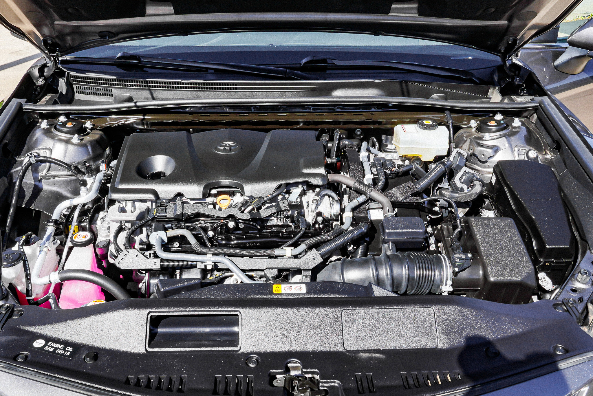 2021 Toyota Camry SE - Photo 15