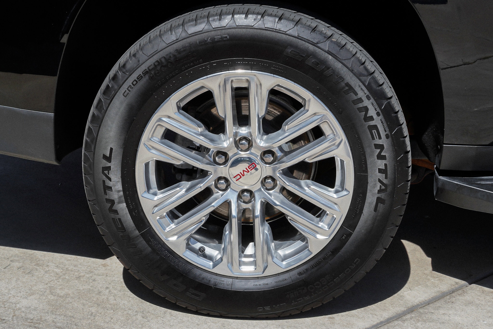 2024 GMC Yukon XL SLT - Photo 11