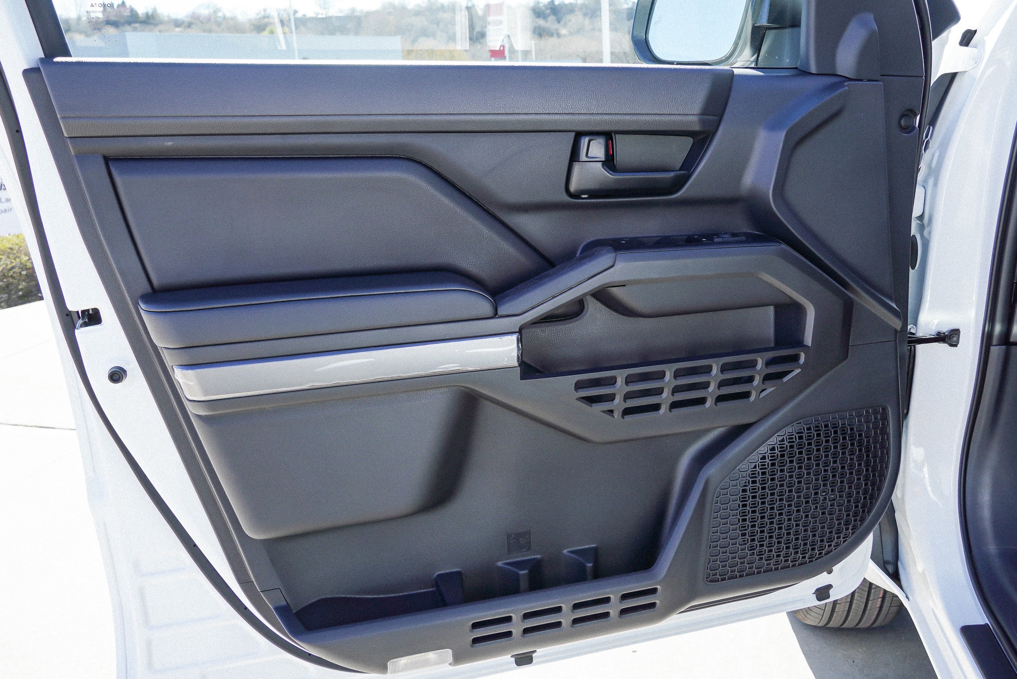 2026 Toyota Tacoma SR5 - Photo 20